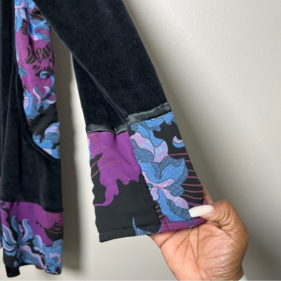 VTG Greater Good Network Women Cardigan Jacket Black Velour Floral Whimsygoth - Picture 2 of 9